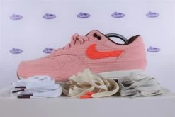 Lace Pack - Nike Air Max 1 Corduroy Coral Stardust