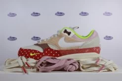Lace Pack - Nike Air Max 1 Woman's Best Friend