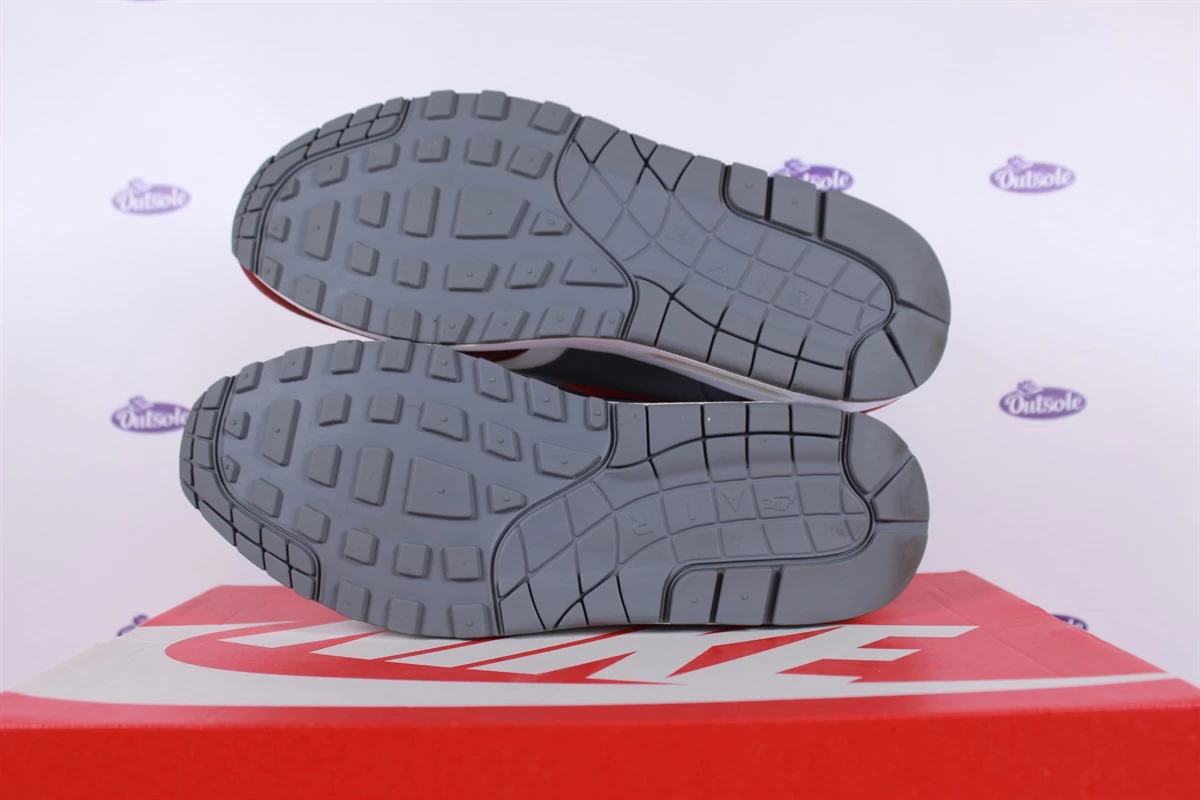 Nike Air Max 1 University Red Cool Grey 10 Nike Air Max 1 University Red Cool Grey - Afbeelding 8