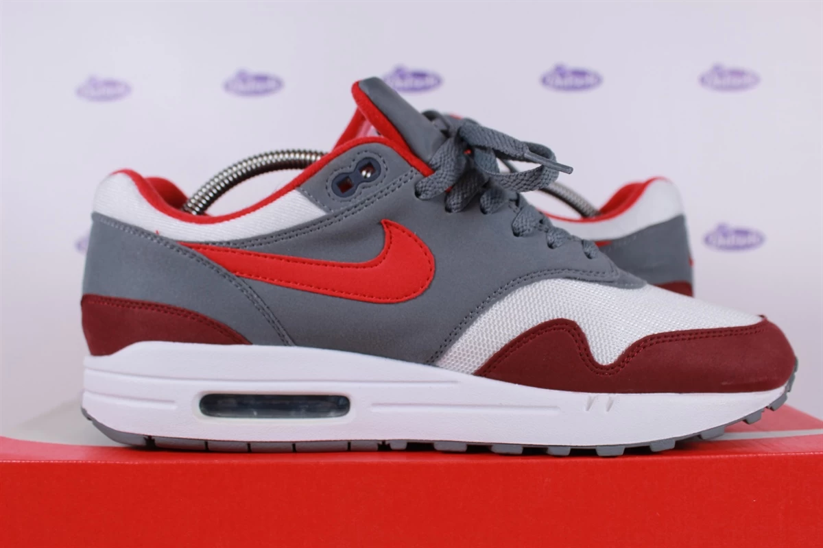 Nike Air Max 1 University Red Cool Grey 5 Nike Air Max 1 University Red Cool Grey - Afbeelding 3