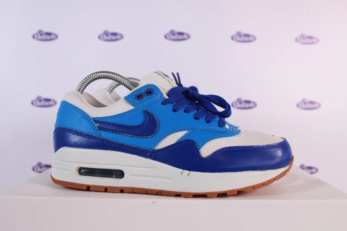Nike Air Max 1 VNTG Sail Hyper Blue 3 Nike Air Max 1 VNTG Sail Hyper Blue