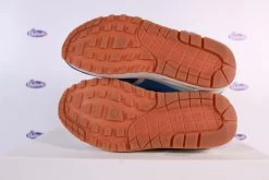 Nike Air Max 1 VNTG Sail Hyper Blue 17 Nike Air Max 1 VNTG Sail Hyper Blue -Sneaker Verkoop Nike Air Max 1 VNTG Sail Hyper Blue 385 8