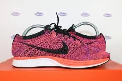 Nike Flyknit Racer Hyper Orange Vivid Purple -Sneaker Verkoop Nike Flyknit Racer Hyper Orange 40 5