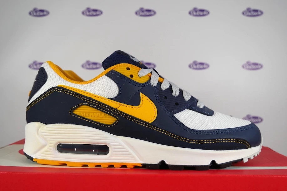 Nike Air Max 90 Michigan Navy 3 Nike Air Max 90 Michigan Navy