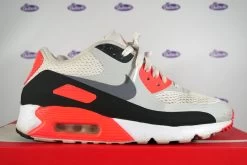 Nike Air Max 90 Infrared Ultra Essential