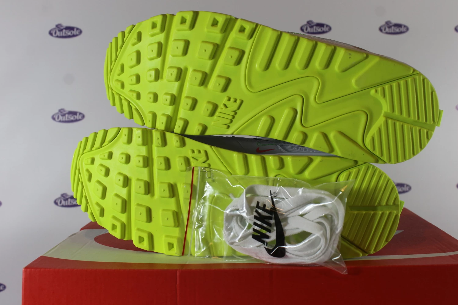 Nike Air Max 90 Worldwide Pack White Volt 10 Nike Air Max 90 Worldwide Pack White Volt - Afbeelding 8